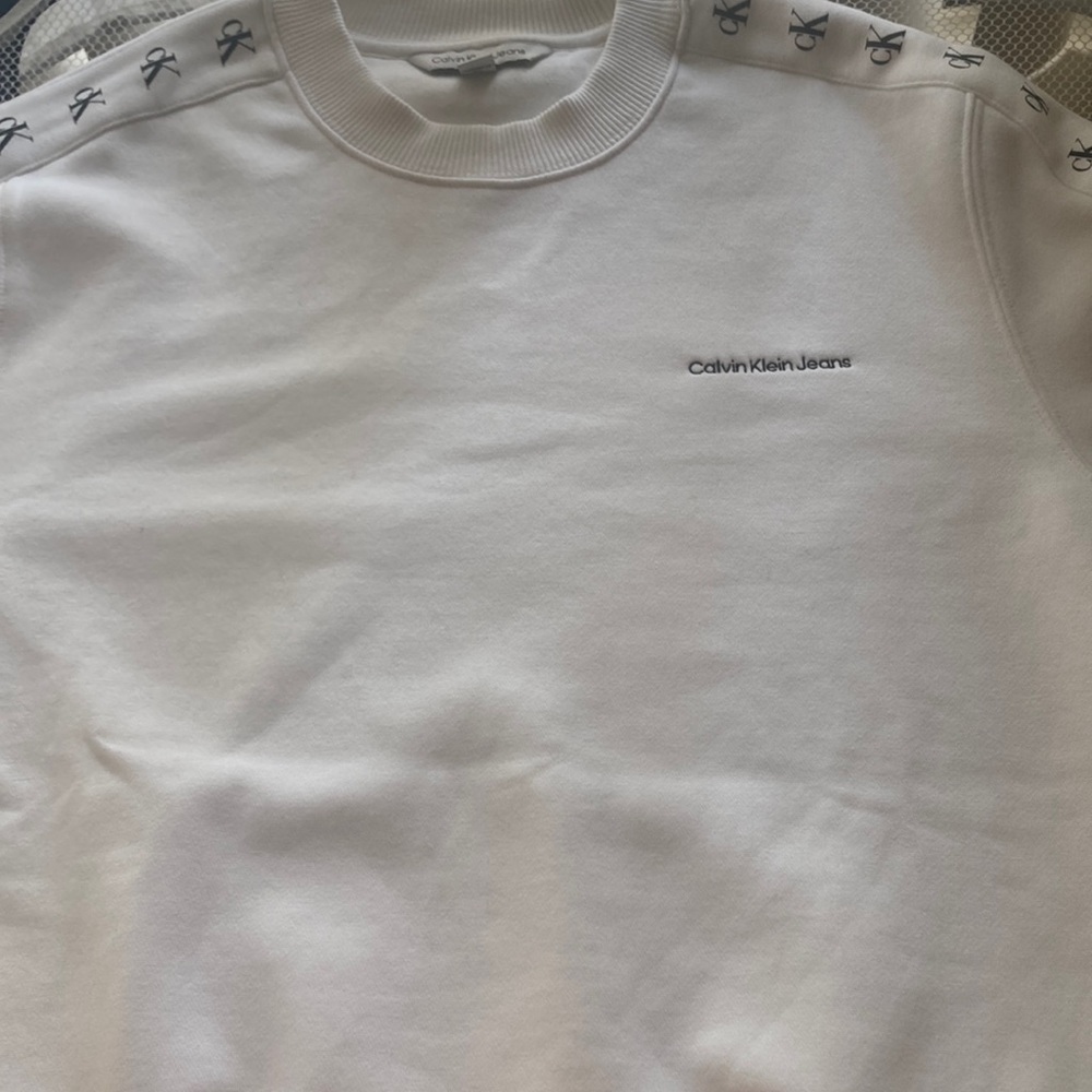 calvin klein jeans white sweater